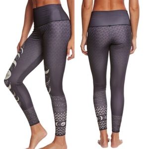 ONZIE HIGH Waisted GRAPHIC Yoga Leggings